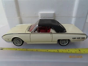 DANBURY MINT 1962 FORD THUNDERBIRD SPORTS ROADSTER - Picture 1 of 11