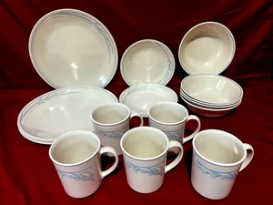 Corelle Blue Lily 20-teiliges Set (5 Gedecke) Teller & Schüsseln & Tassen USA - Bild 1 von 1