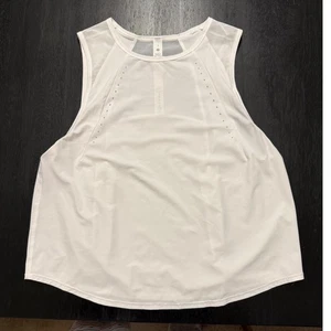 Lululemon White Mesh Back Sleeveless Tank Top Athletic Workout Women's Size 4 - Picture 1 of 5