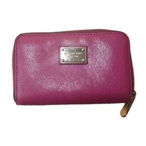 Portafoglio Michael Kors pelle rosa ottime condizioni polso 5 1/2”x 3 1/2” - Foto 1 di 6
