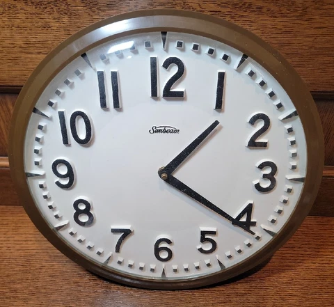 VTG 13.5" Battery Brown Sunbeam 12 Hour School Wall Clock Large Numbers Works B Cover