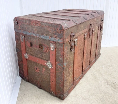 Large Antique Red Painted Flat Top Steamer Trunk Storage Chest Victorian Chippy Cover