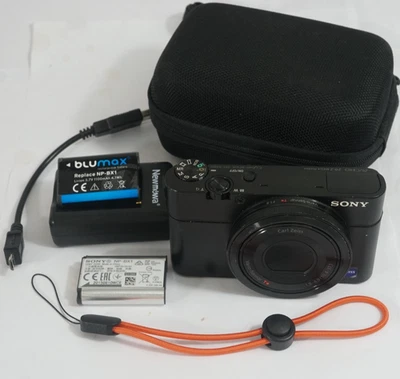 Sony DSC-RX100 Digitalkamera Kamera CyberShot  stark gebraucht ( ohne OVP ) - Bild 1 von 4