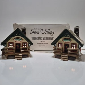 Abt. 56 Schneedorf "Fisherman's Nook Cabins" handbemalte Keramik *LESEN* - Bild 1 von 9