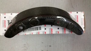 COVER CORONA POSTERIO IN CARBONIO PER DUCATI Hypermotard / MULTISTRADA 96963403B - Foto 1 di 2