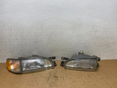 1993 - 1996 Subaru Impreza универсал левый + правый комплект боковые галогенные фары T3257 DW - Изображение 1 из 4