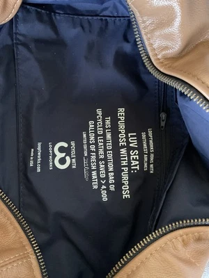 Bolso de cuero ediciones limitadas "LUV Seat" hecho por Looptworks 22/12   Foto 1 de 4