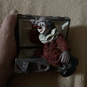 Koffer Gilde Clown aus Keramik, Dekorationsfigur Fernweh Urlaub Wie Neu - Bild 1 von 6
