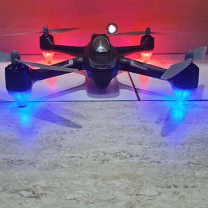 Cámara Full HD G-Force Hubsan X4 CAM SIN ESCOBILLAS GPS 1080p equipada con 4 - Imagen 1 de 4