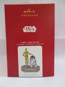C-3PO und R2-D2 2022 Hallmark Star Wars New Hope Storytellers QXI7335 - Neu in OVP - Bild 1 von 5