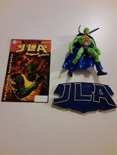 1998 Hasbro JLA Justice League Martian Manhunter Figure Loose w/ stand/backdrop