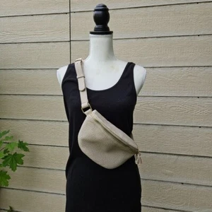 Shirealeah beige faux leather belt bag - Picture 1 of 9