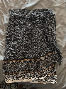 Falda Sarang Estilo Étnico Indonesio Pier One Imports - Defecto L - Imagen 1 de 3