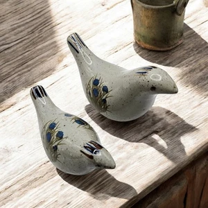 Takahashi Stoneware Bird Salt Pepper Shakers Hand Painted Blue Wildflowers Japan - Picture 1 of 3