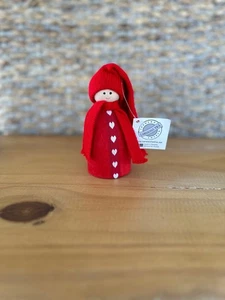 LARSSONS TRA Sweden Red Wooden Christmas Tranemo Santa 4.75" Hearts Figure New - Picture 1 of 7