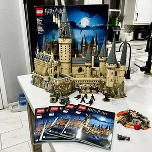 LEGO Harry Potter: Hogwarts Castle (71043) Complete with Box & Manuals! EUC! - Picture 1 of 14