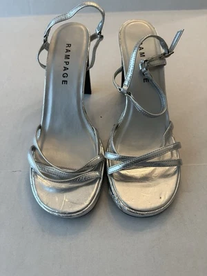 Tacones abiertos plateados Rampage para mujer talla 10M EE. UU. Foto 1 de 4