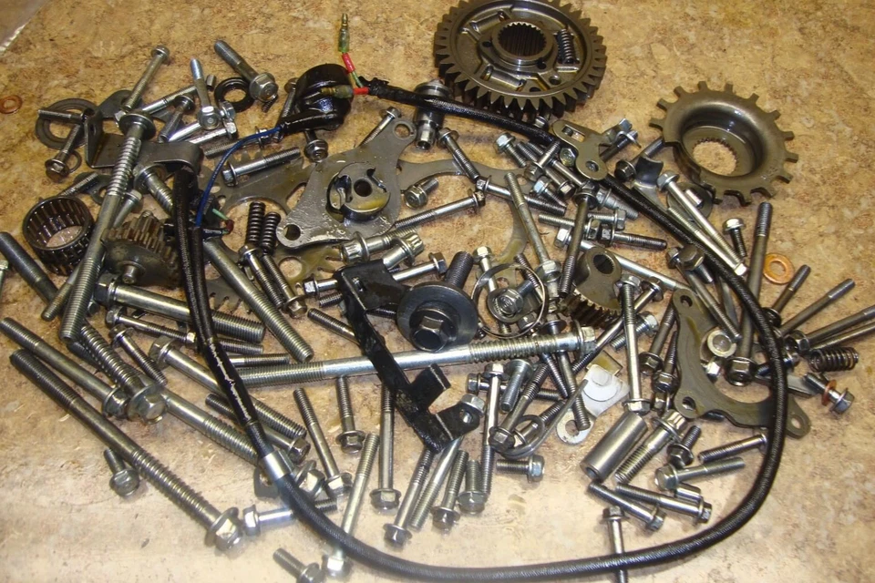 Honda CTX700 CTX 700 D CTX700D 2014 tuercas de motor pernos piezas hardware lote motor Foto 1 de 1