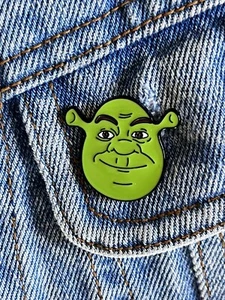 Shrek Face Enamel Pin - Excellent Condition - Picture 1 of 3