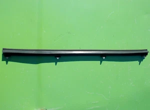TOYOTA COROLLA 84-87 REAR RIGHT DOOR OUTER WEATHERSTRIP 68180-12050 OEM SPRINTER - Picture 1 of 8