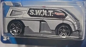 2003 Hot Wheels #208 Roll Patrol Hyperliner - Picture 1 of 2