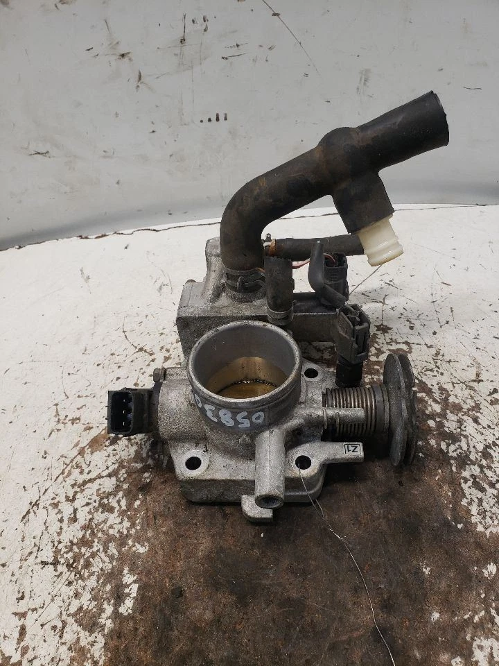 Válvula de acelerador del cuerpo del acelerador GS 1,5 L mercado de Canadá se adapta a 95 MAZDA 323 1397312 Foto 1 de 4