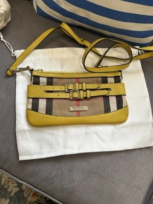 Bandolera Burberry Nova patrón a cuadros Foto 1 de 4