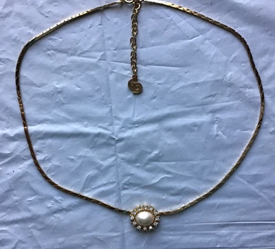 Christian Dior винтажный белый овальный жемчуг сияющие кристаллы подвеска, ожерелье - Изображение 1 из 4