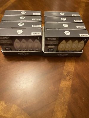 Better Home 8 Gardens Vintage Style Bulb 60W LED 4 soft white and 4 daylight - Image 1 of 4