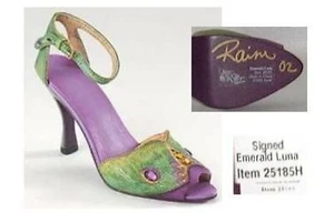 Emerald Luna Hollywood Event Exclusive AUTOGRAPHED-Just the Right Shoe Butterfly - Picture 1 of 4