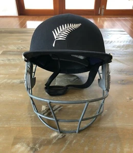 Player Issued - New Zealand National Test Cricket Team Batting Helmet - (AUTH) - Picture 1 of 9