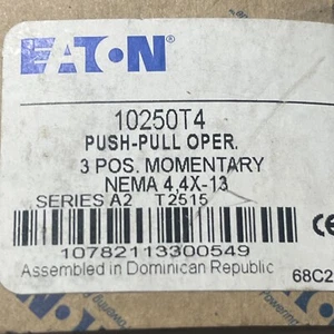 CUTLER HAMMER 10250T4 PUSH/PULL SELECTOR SWITCH 3 POSITION MOM NIB - Picture 1 of 6