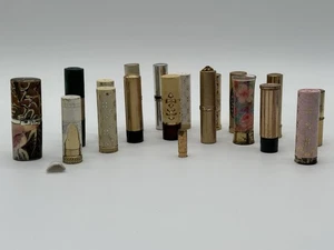 19 tubi rossetto usati vintage varie marche con nome - Foto 1 di 16