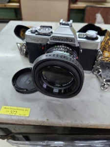 Minolta XG 7 SLR 35mm Film Camera in Black - Picture 1 of 5