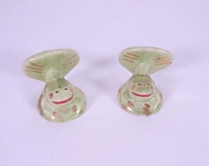 Frog With Lily Pad Salt And Pepper Shaker Set Ceramic Green 2" - Picture 1 of 9