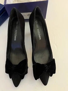 Stewart Weissman black suede with velvet bow women’s heels Size 6M - Picture 1 of 10