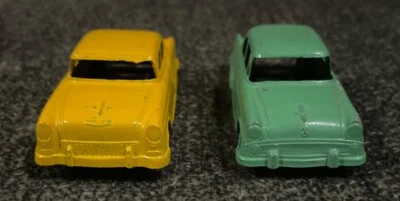 Coches de metal Tootsie Toys años 50 Chevrolet Bel Air y Ford Customline sedán de colección Foto 1 de 4