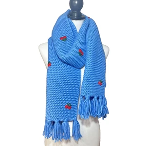 Aqua Bloomingdale’s breiter Schal blau mit bestickten Kirschen & Fransen 11” x 67” - Bild 1 von 13