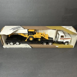 Vintage ERTL 1:25 John Deere Construction Equipment Hauling Truck Set #5570 - Picture 1 of 6