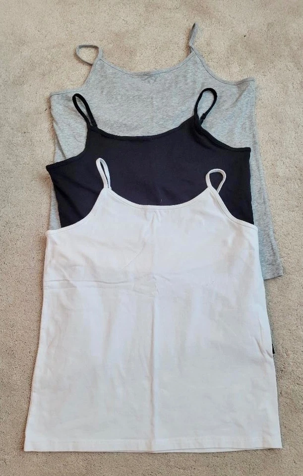 SO Niñas 3pk Sujetador Estante Capas Cami Negro/Blanco/Gris Talla 16 Plus Foto 1 de 1