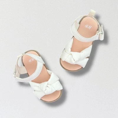 H&M Girls Cream Knotted Sandals Size 4-5 Infant Toddler Open Toe Summer Casual - Image 1 of 4