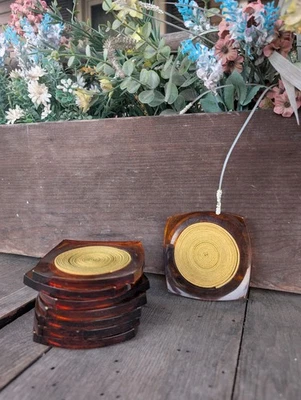 De colección Caparazón de Tortuga Lucite Acrílico con Remolino de Rafia Amarillo 3.75x3.75" Posavasos (8) Foto 1 de 4