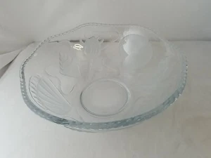 Vintage große Glasschale mit Muschelmuster und geflochtenem Rand - Bild 1 von 11