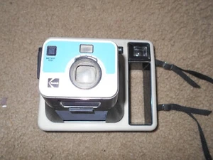 Vintage KODAK THE HANDLE INSTANT CAMERA Polaroid Style Not Tested - Picture 1 of 5