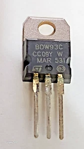 TRANSISTOR ST TO-220 BDW93C USADO EN DIVERSAS APLICACIONES - Imagen 1 de 1