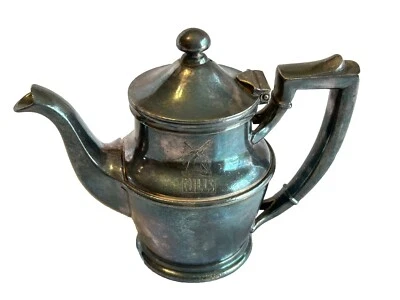 Jarra de té crema de leche soldada de plata MILLS International de colección con tapa de 8 oz Foto 1 de 4