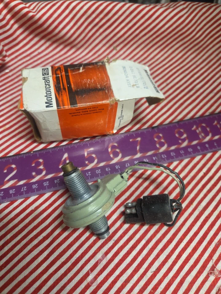 SENSOR DE VELOCIDAD FORD D2AZ-9E731-B DY108 1972-73 GALAXIE LTD, MONTEREY 351.400.429 Foto 1 de 4