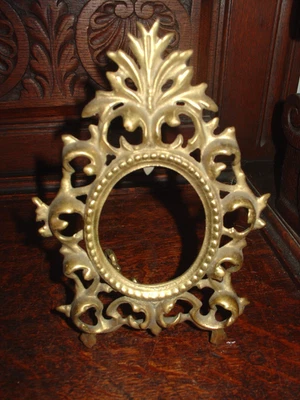 Marco de fotos antiguo estilo rococó victoriano bronce dorado 2 1/2" x 3" Foto 1 de 3