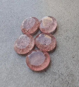 Natural Strawberry Quartz Oval Flat Faceted Cut AAA Grade Calibrated Gemstones - Picture 1 of 10