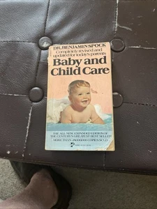 "Baby and Child Care" By Dr. Benjamin Spock Vintage 1976 Pocket Books Expanded - Picture 1 of 2